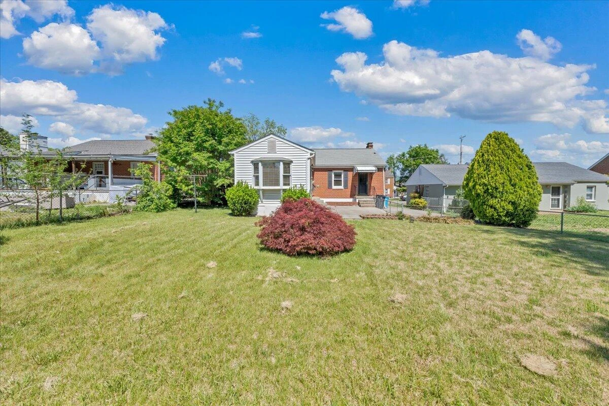 918 Whitney AVE - Photo 40