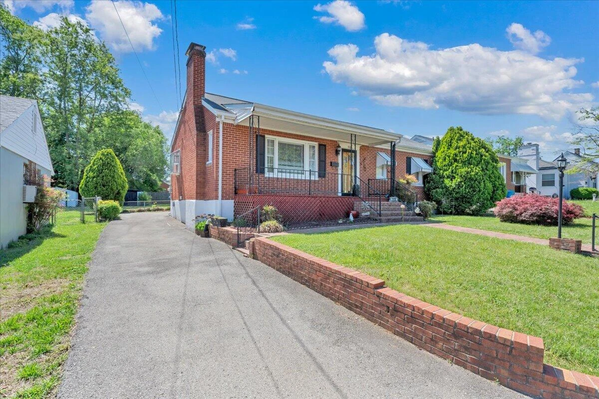 918 Whitney AVE - Photo 43
