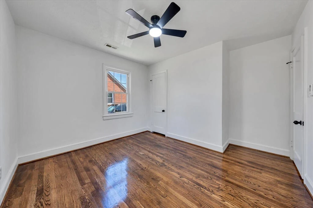 2622 Bowman ST - Photo 18