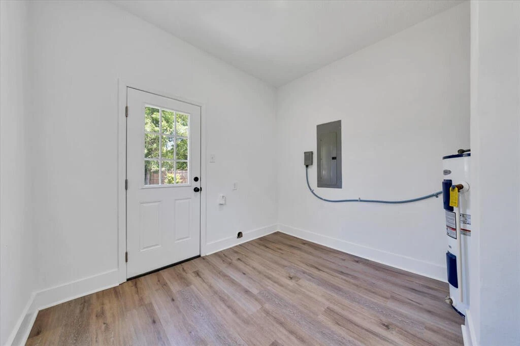 2622 Bowman ST - Photo 22
