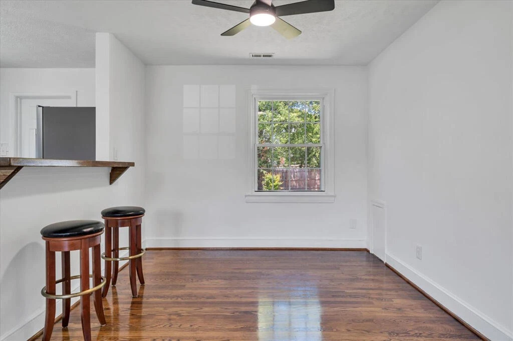 2622 Bowman ST - Photo 7