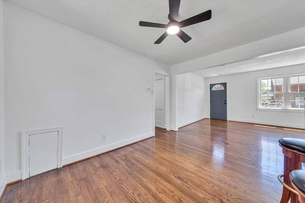 2622 Bowman ST - Photo 8