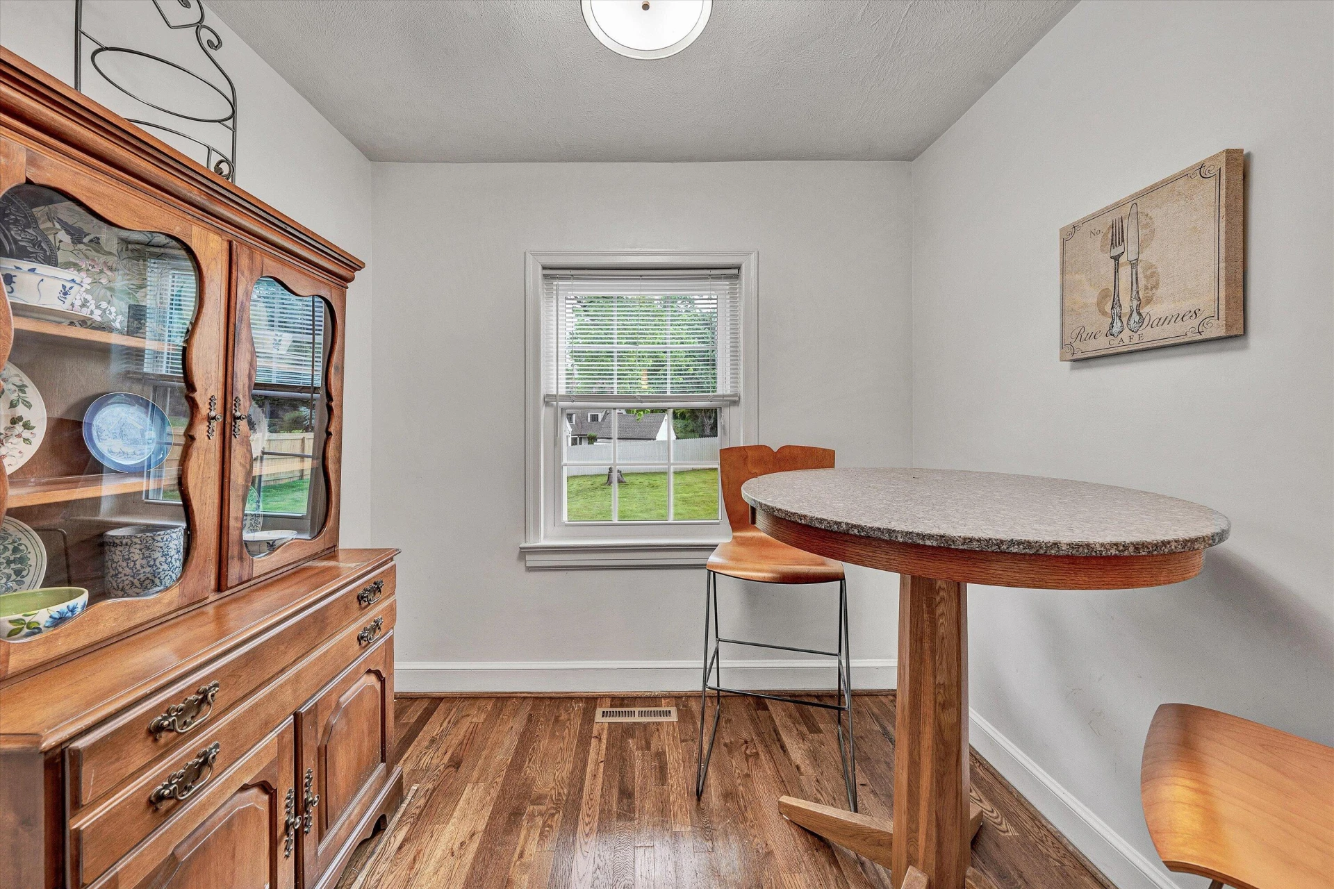 3289 Avenham AVE - Photo 17