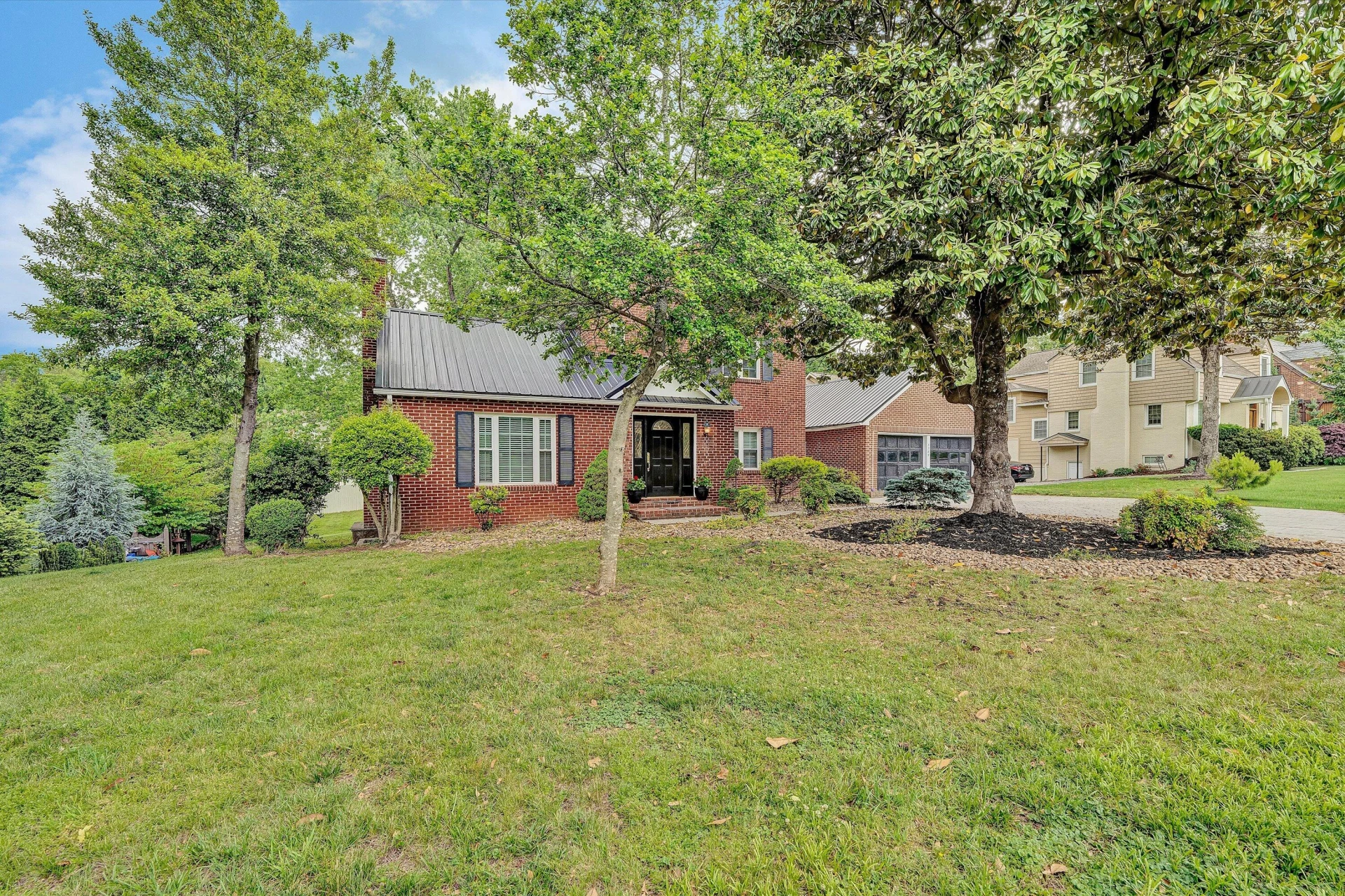 3289 Avenham AVE - Photo 3