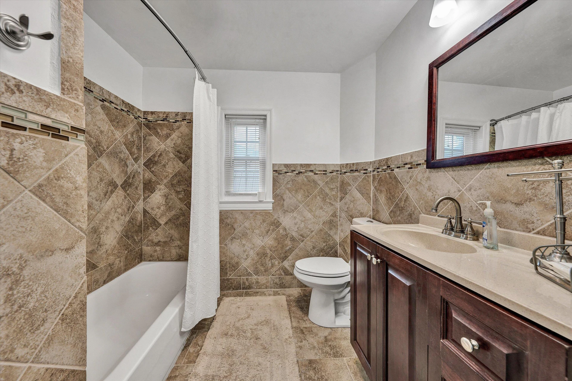 3289 Avenham AVE - Photo 32
