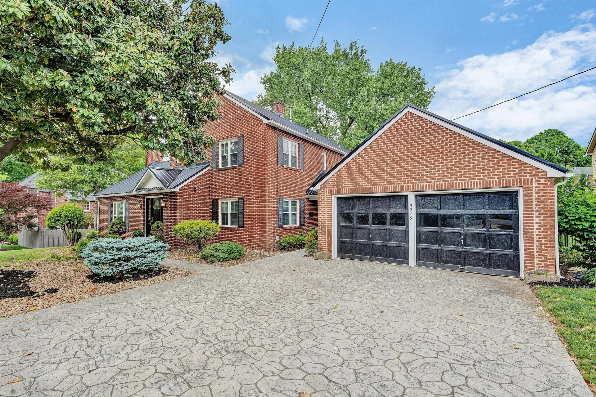 3289 Avenham AVE - Photo 4