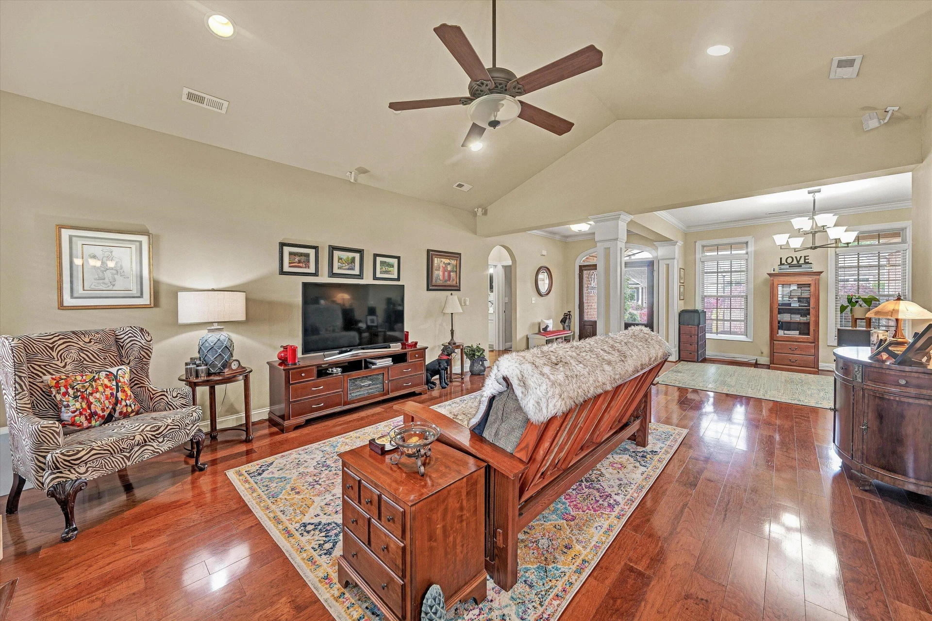 229 Mountain Brook DR - Photo 2