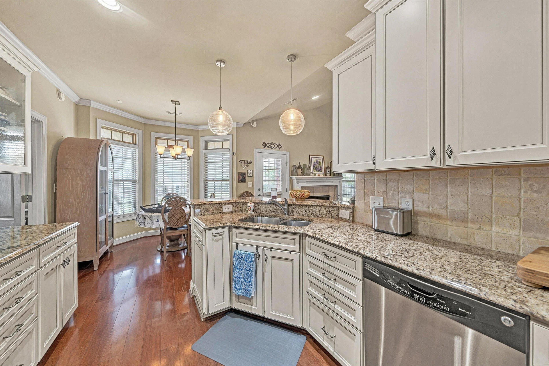 229 Mountain Brook DR - Photo 3