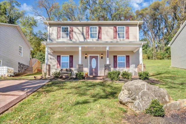 2348 Locust Grove CIR