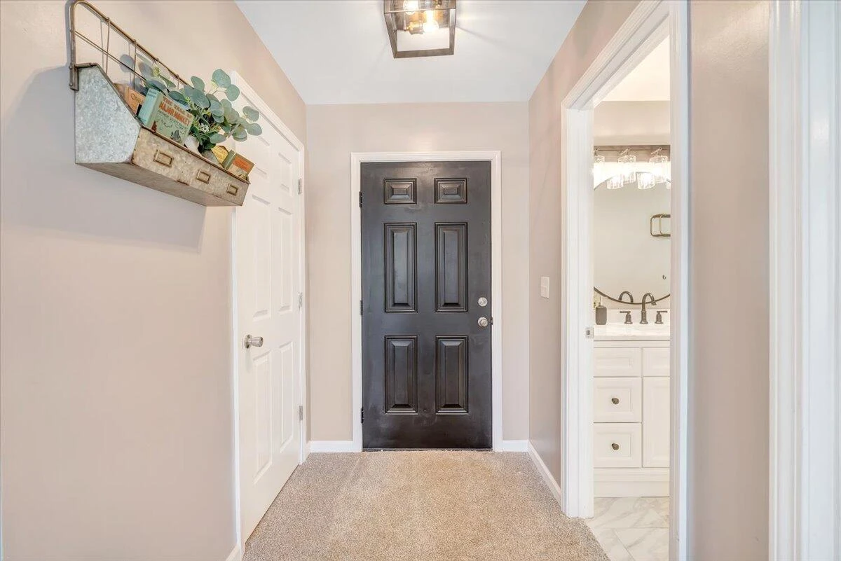 2348 Locust Grove CIR - Photo 25