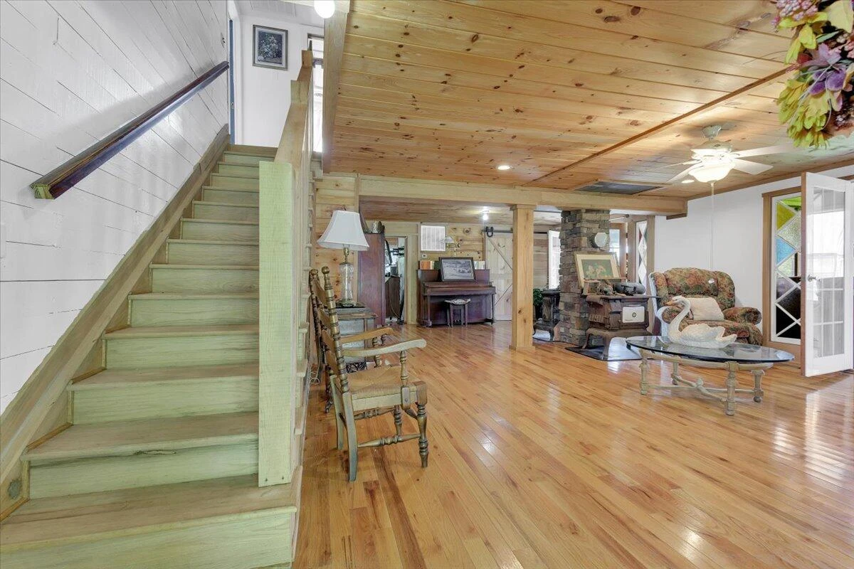 6784 Conner RD - Photo 16