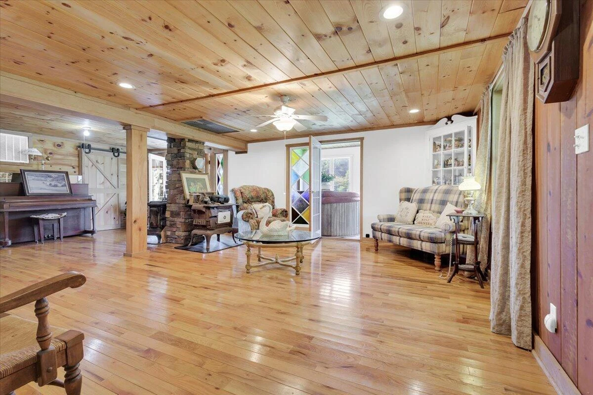 6784 Conner RD - Photo 17