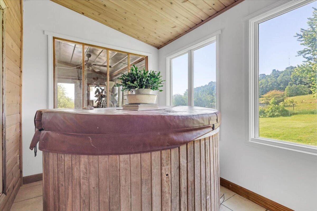 6784 Conner RD - Photo 19