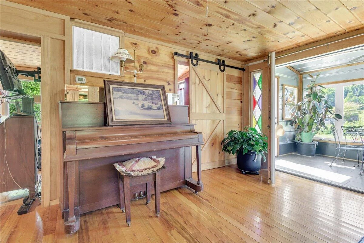 6784 Conner RD - Photo 21