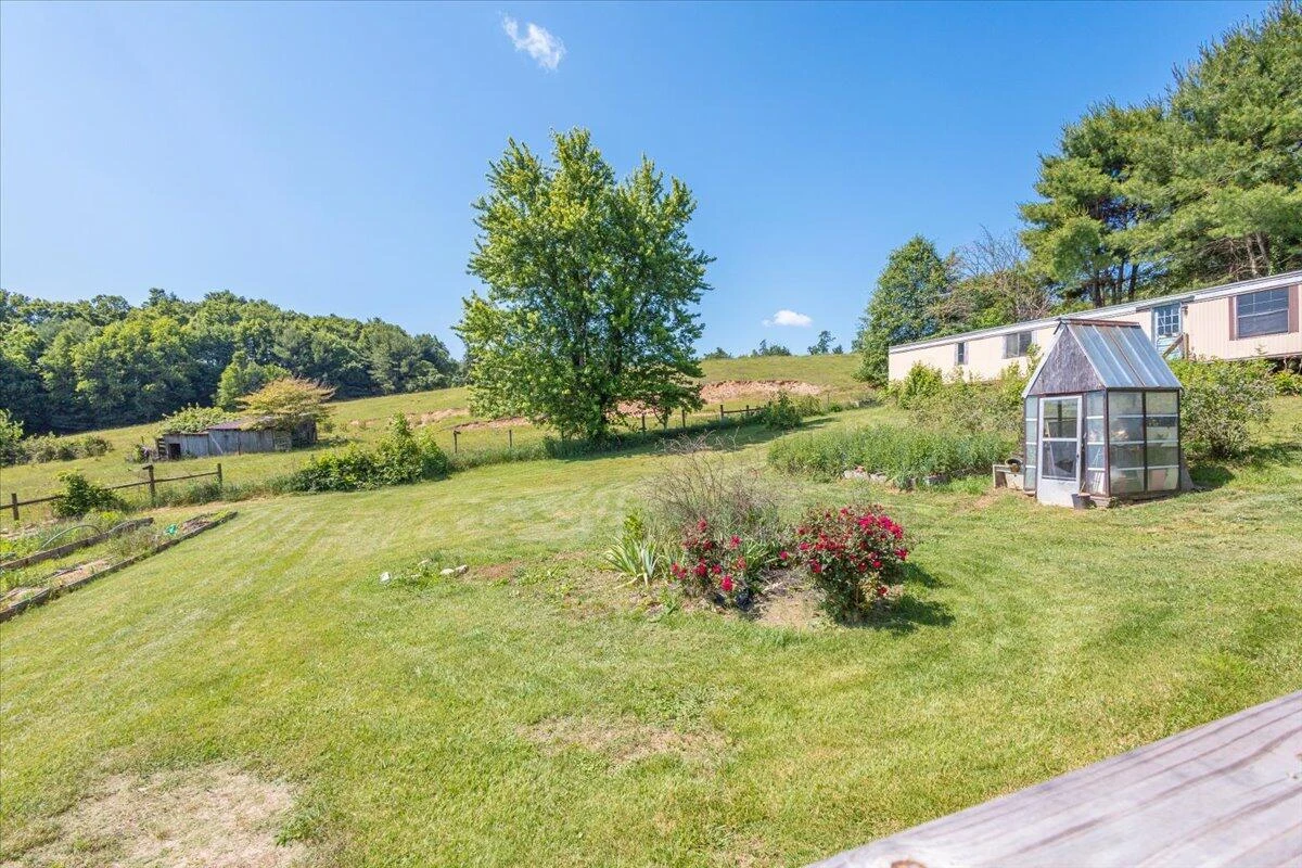6784 Conner RD - Photo 25