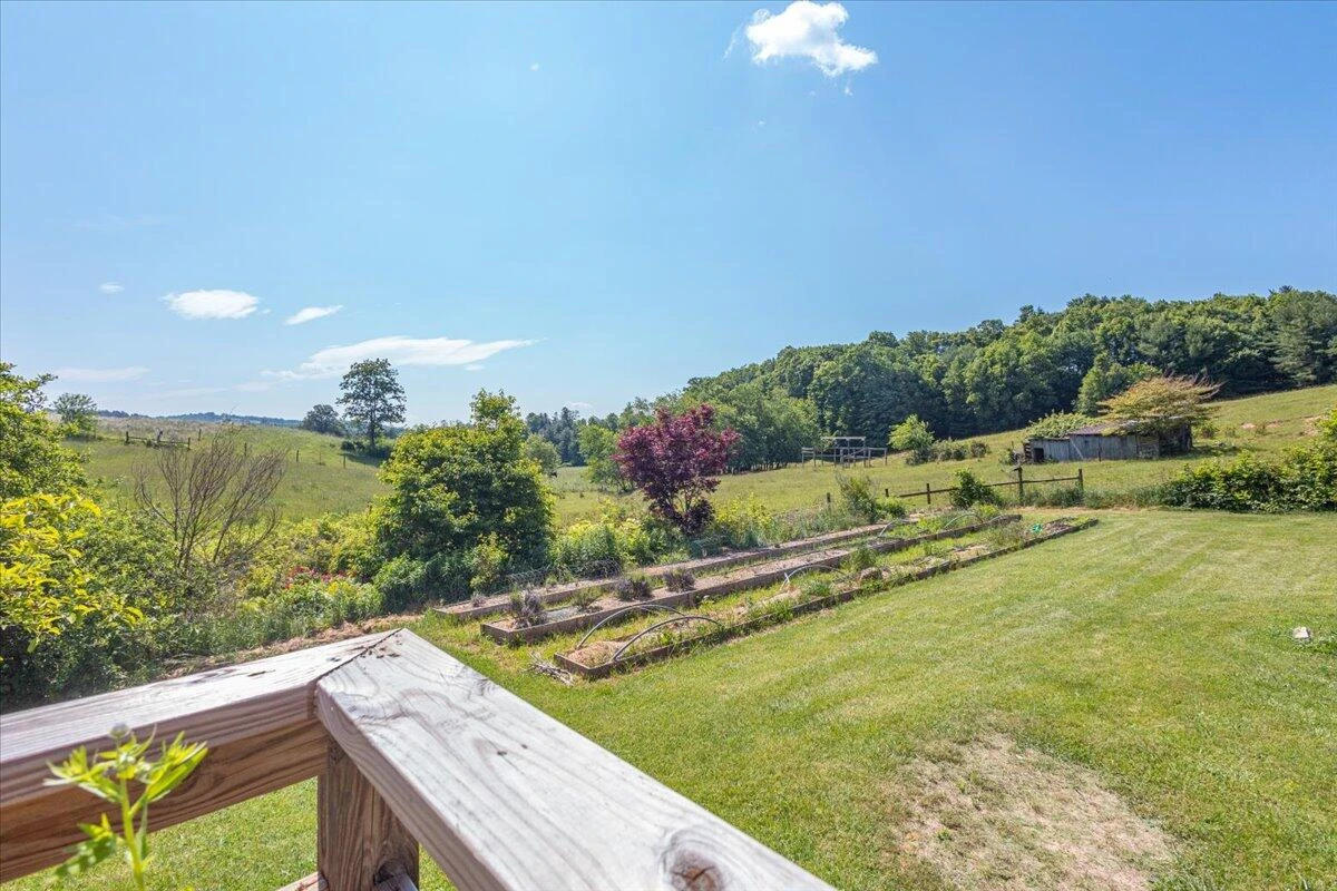 6784 Conner RD - Photo 26