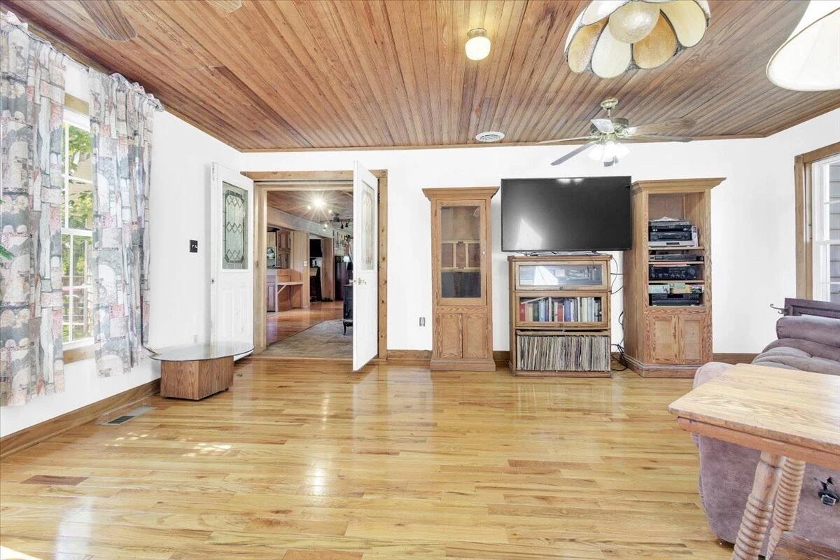 6784 Conner RD - Photo 31