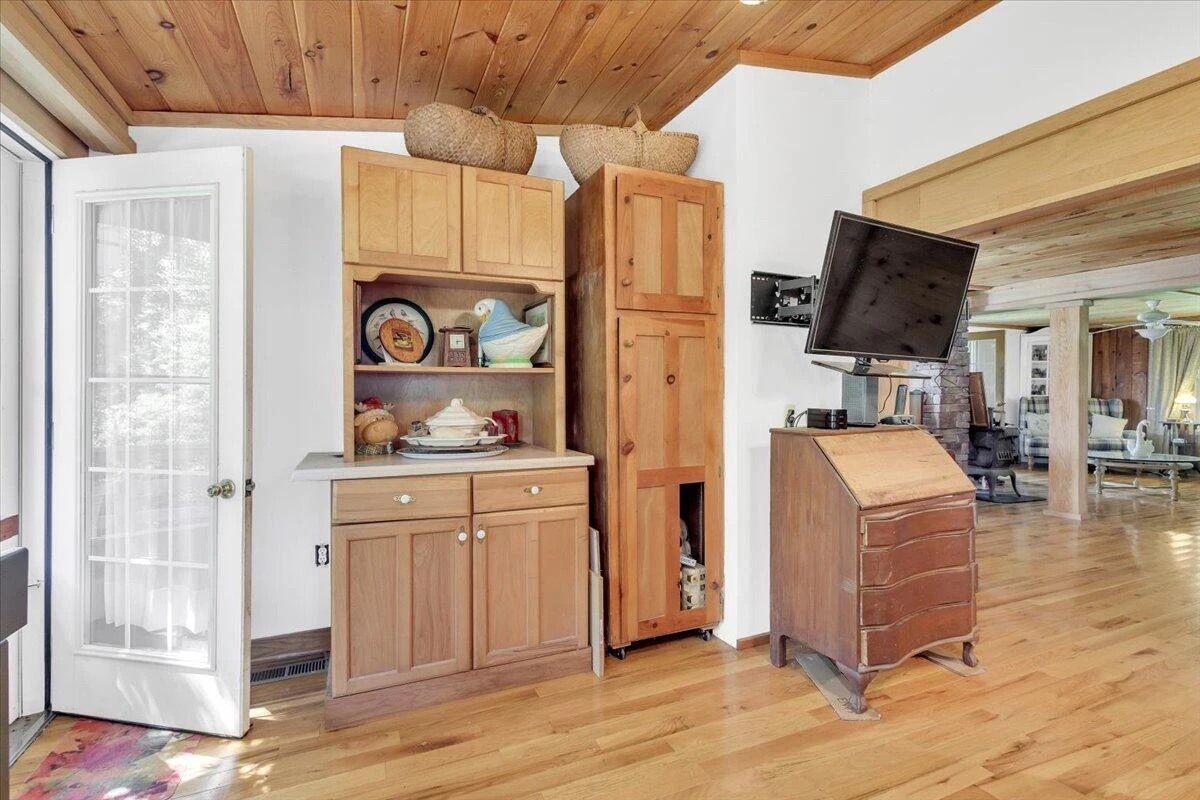 6784 Conner RD - Photo 34