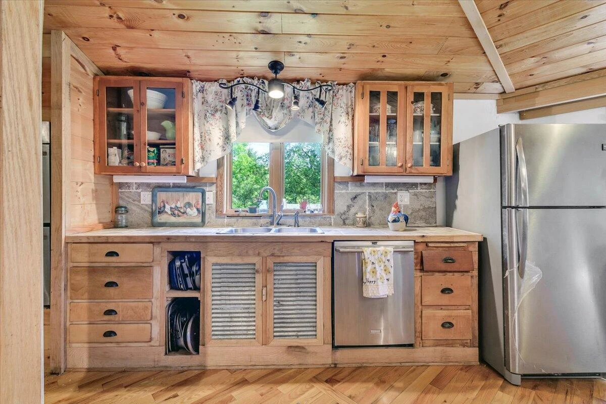 6784 Conner RD - Photo 36