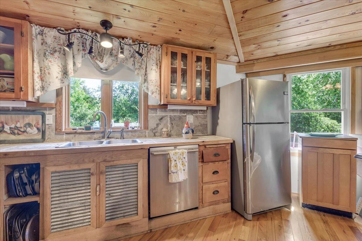 6784 Conner RD - Photo 38