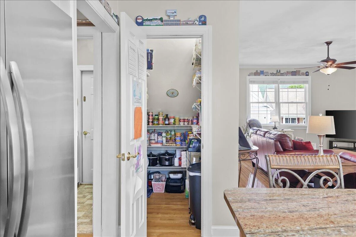 831 Sumpter PL - Photo 19