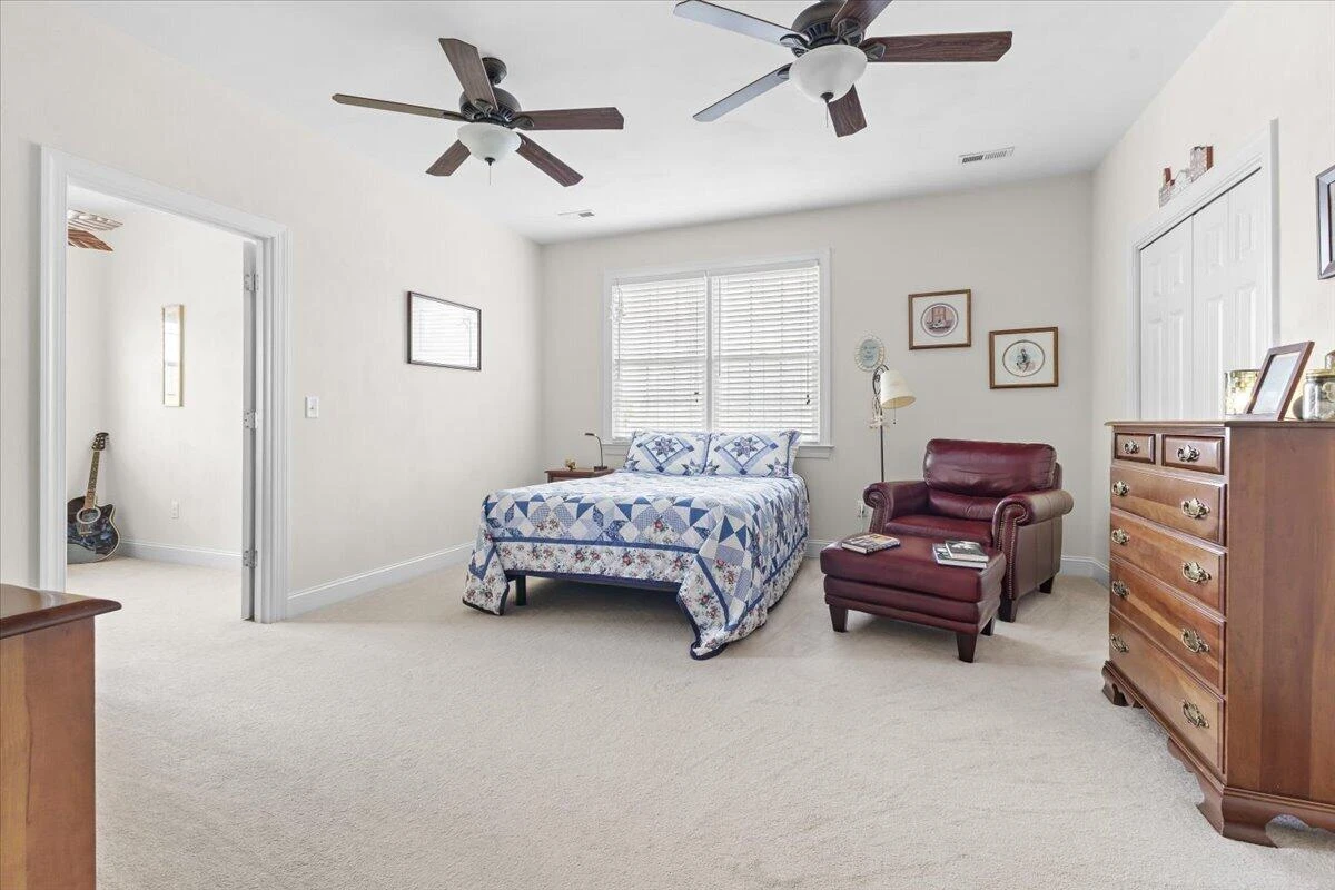 831 Sumpter PL - Photo 32