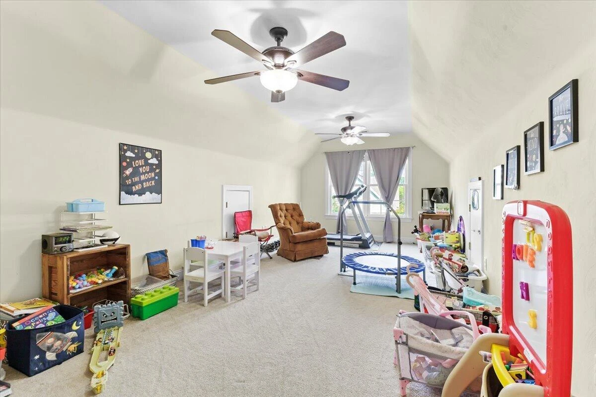 831 Sumpter PL - Photo 37
