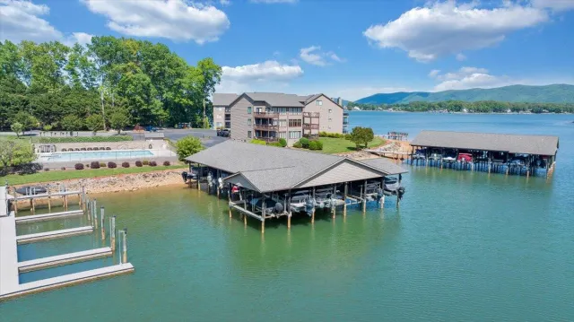 620 Montevista RD, Union Hall, VA, 24176