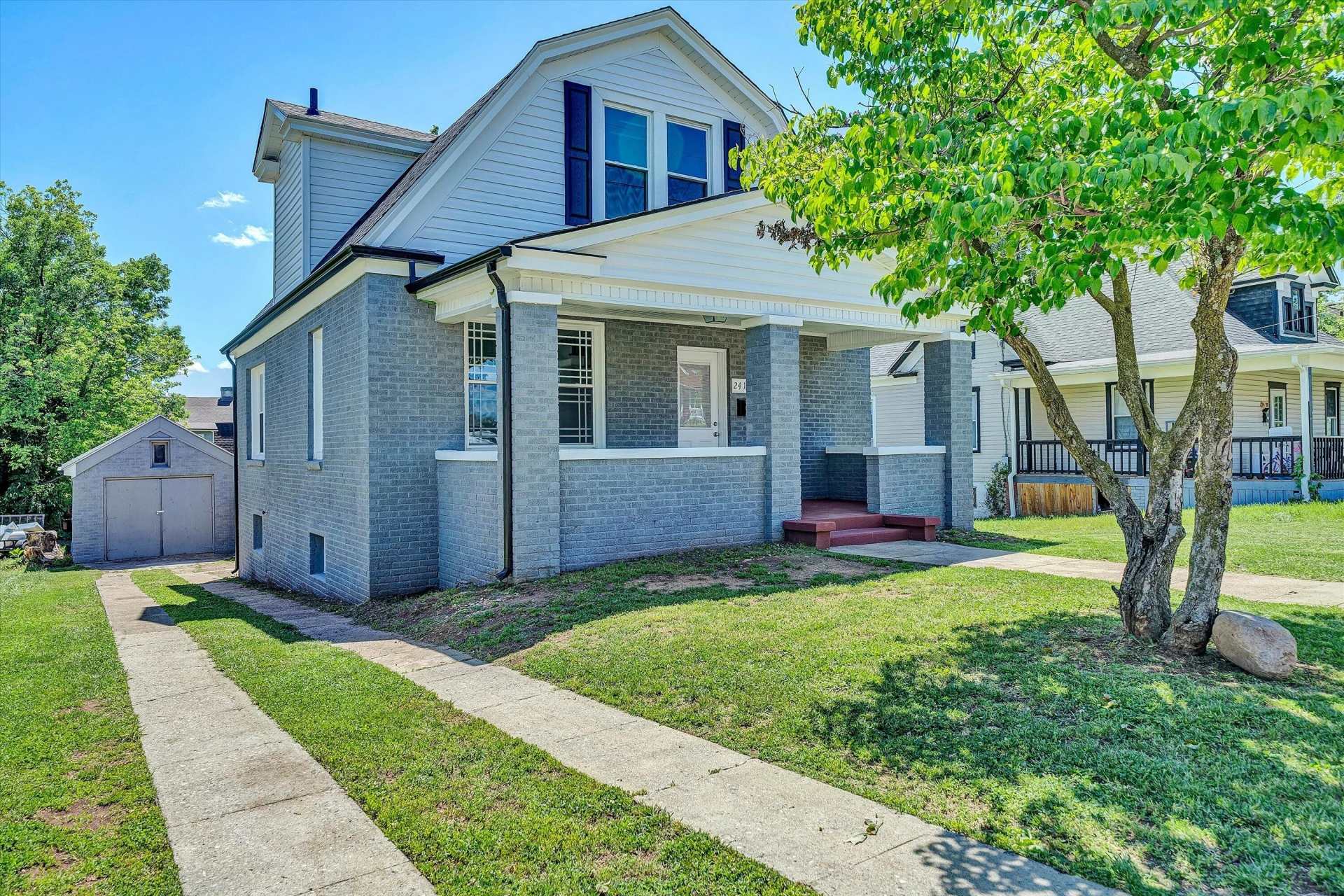 2416 Staunton AVE - Photo 3