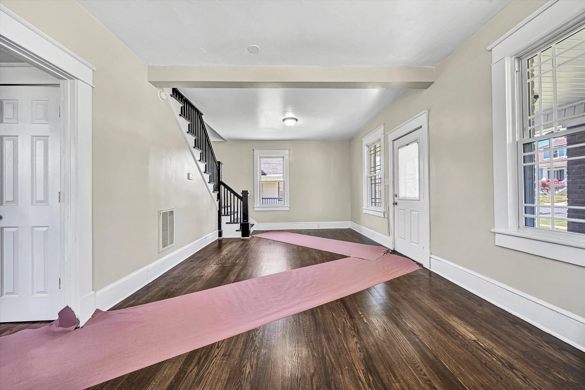 2416 Staunton AVE - Photo 6