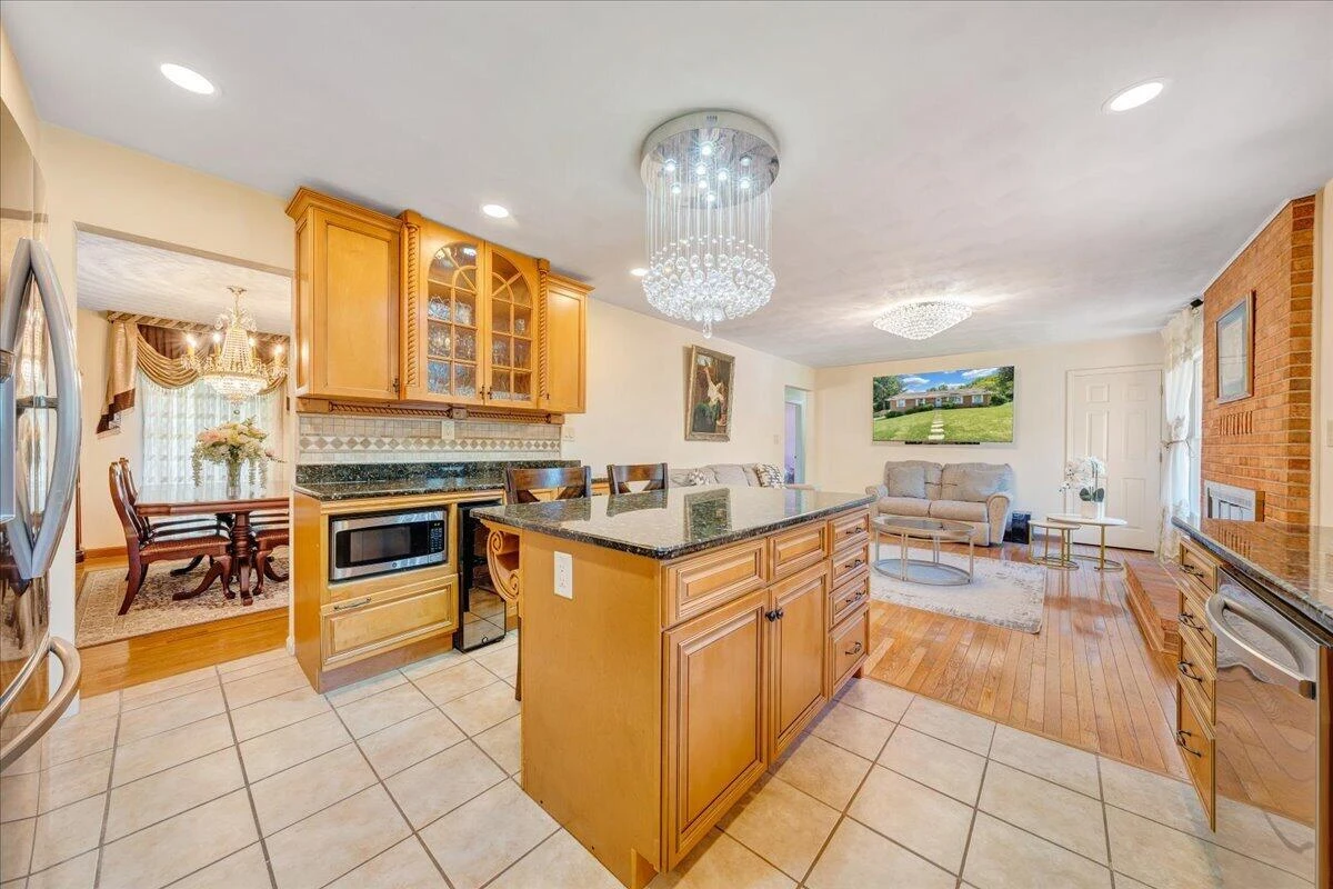 4434 Rosecrest RD - Photo 13