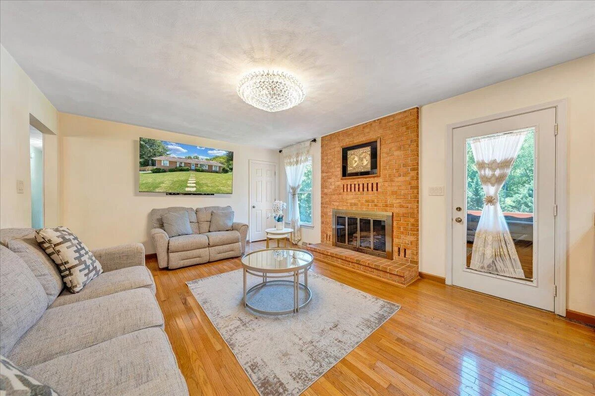 4434 Rosecrest RD - Photo 15