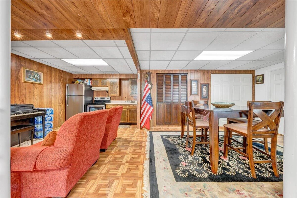 4434 Rosecrest RD - Photo 30