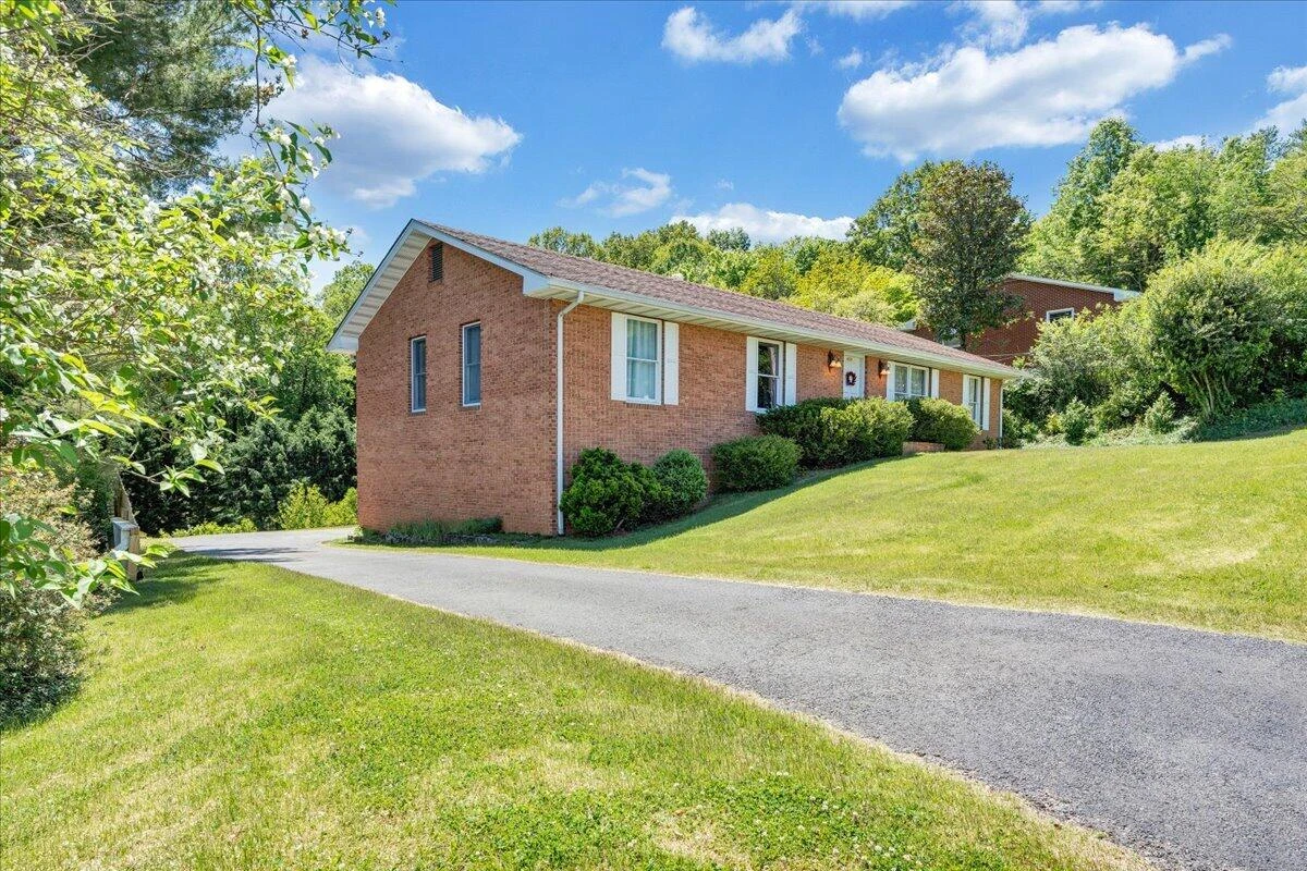4434 Rosecrest RD - Photo 41