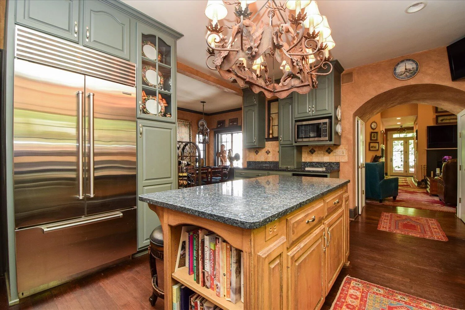 2412 Robin Hood RD - Photo 12