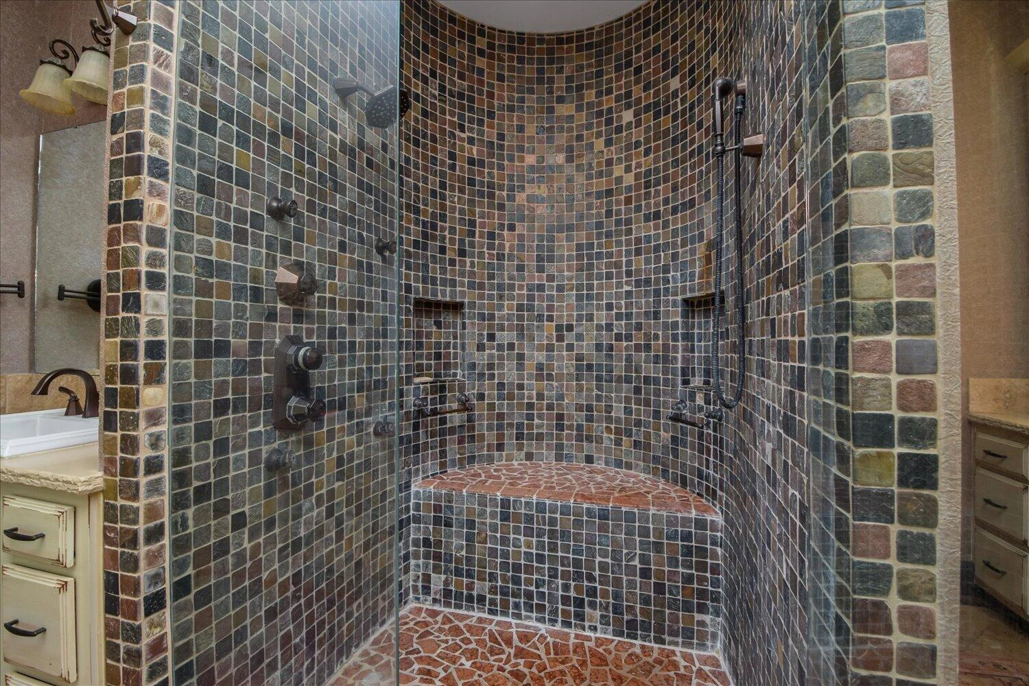 2412 Robin Hood RD - Photo 26