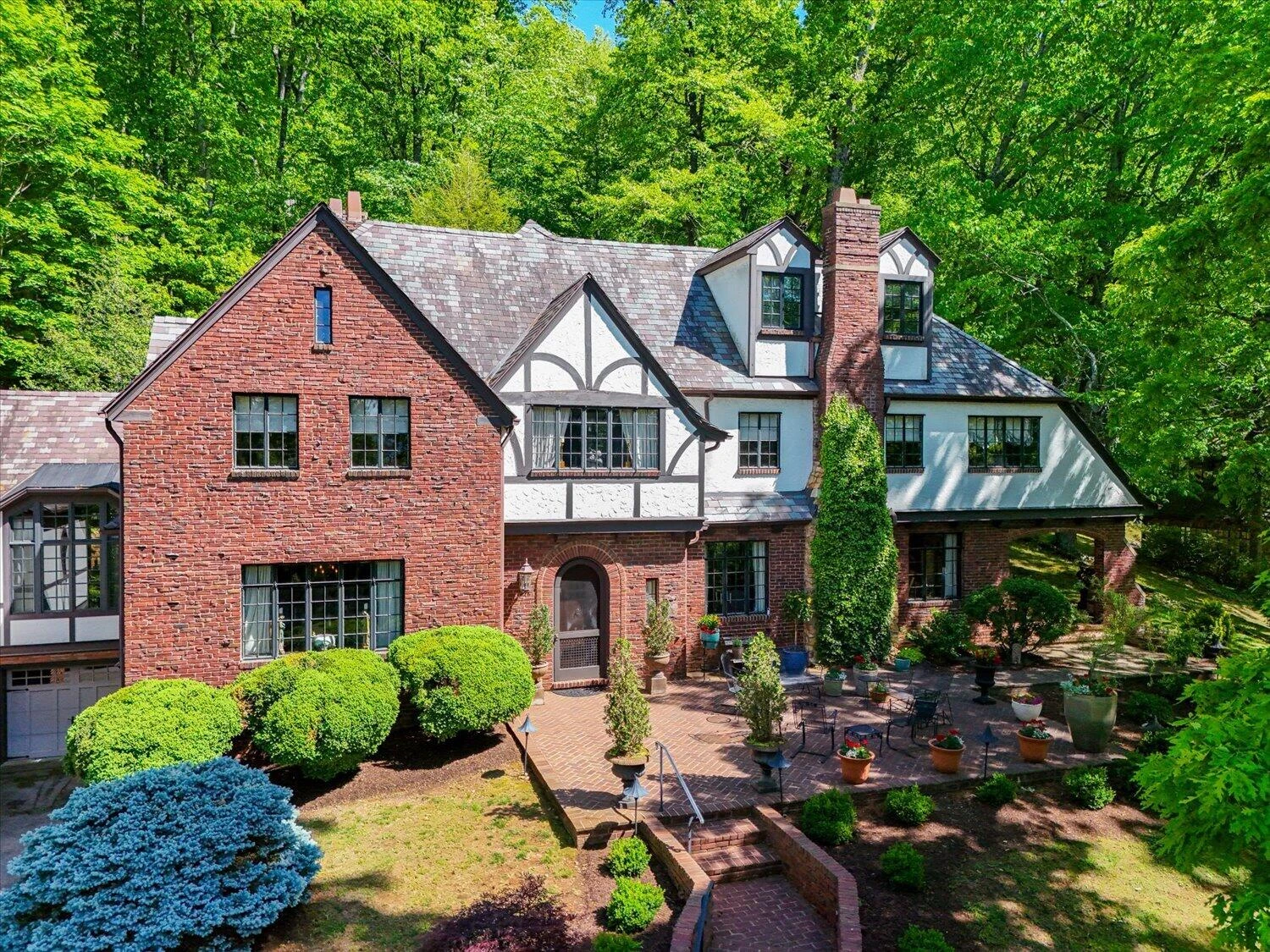 2412 Robin Hood RD - Photo 47