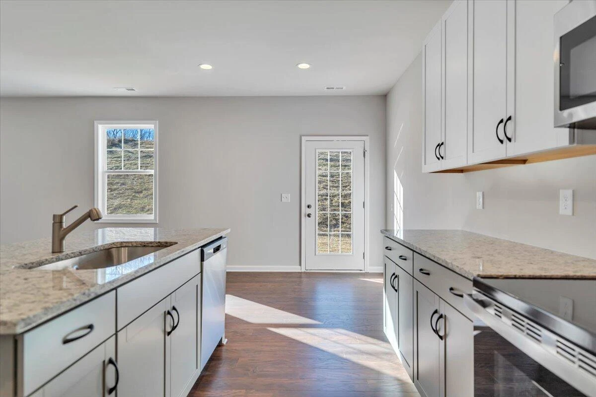 7401 King's Pointe DR - Photo 14