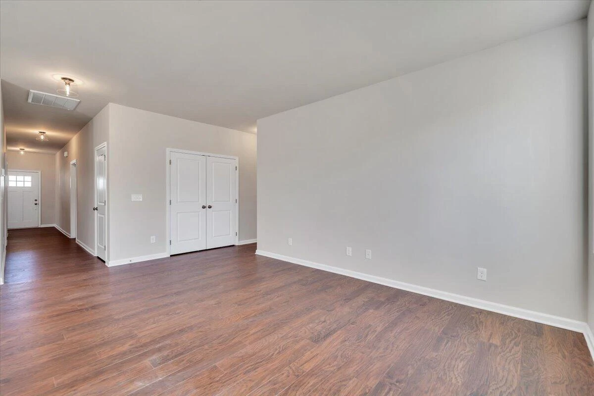 7401 King's Pointe DR - Photo 17