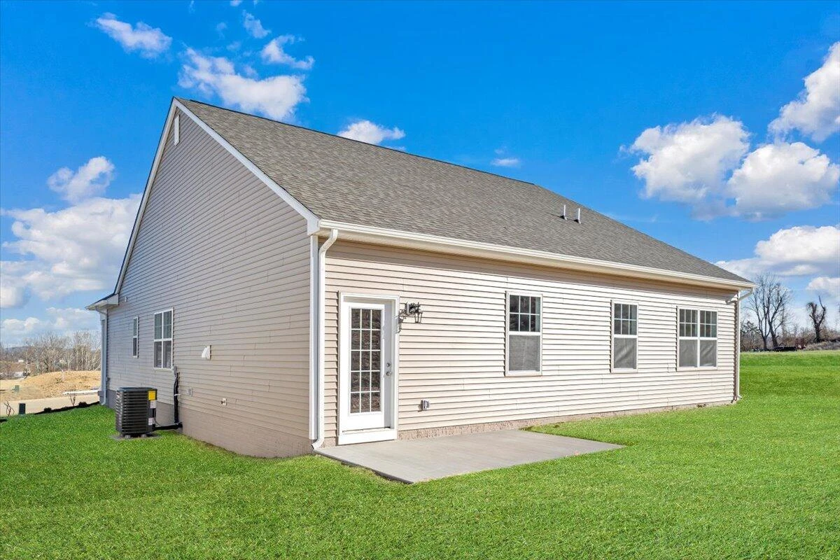 7401 King's Pointe DR - Photo 33