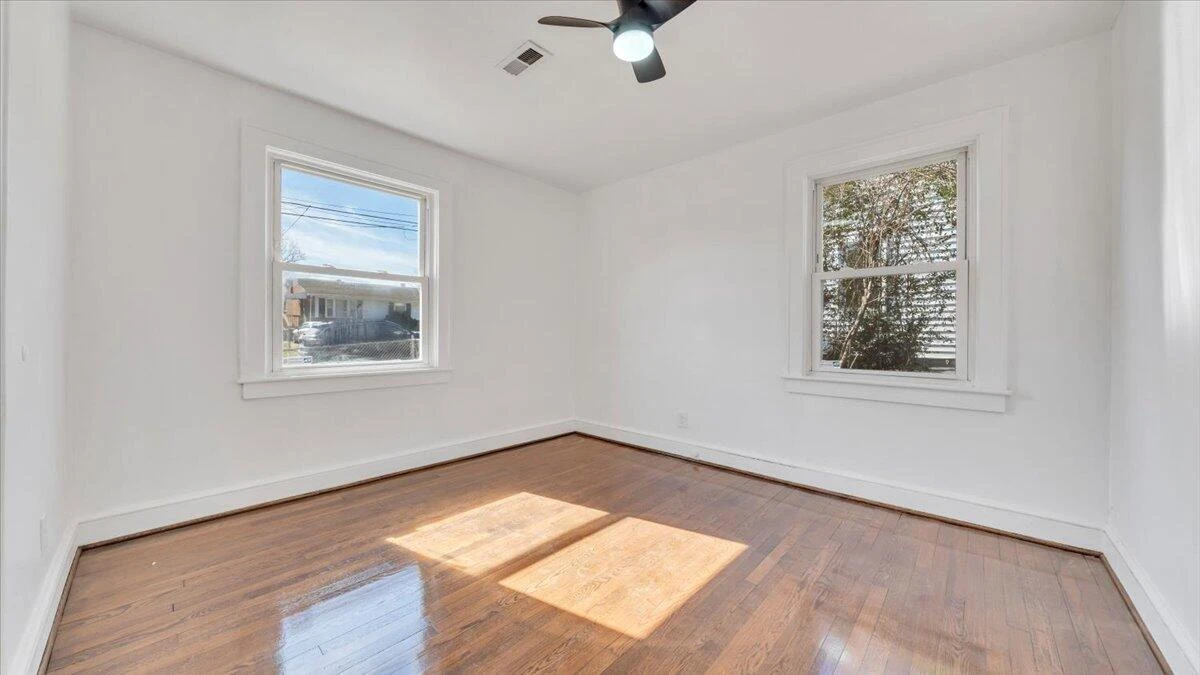 1511 Hanover AVE - Photo 10