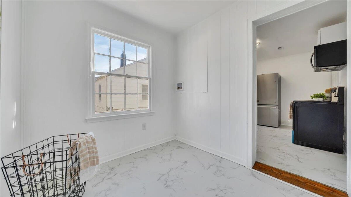 1511 Hanover AVE - Photo 11