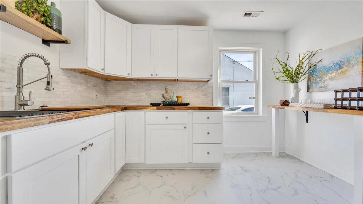 1511 Hanover AVE - Photo 14