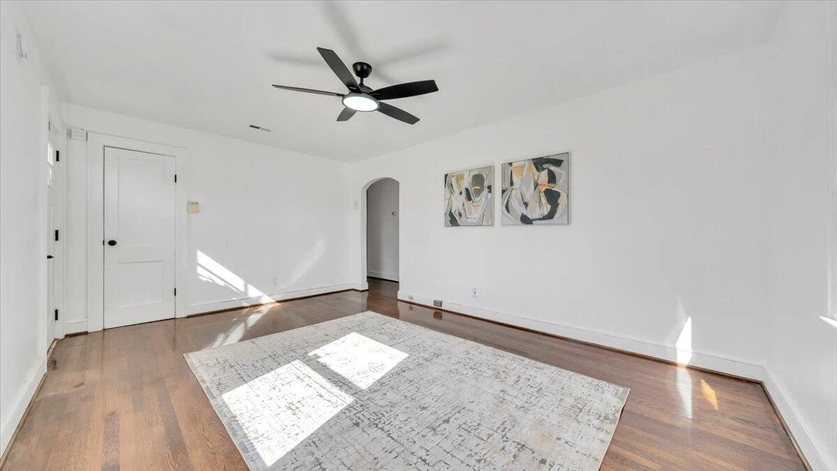 1511 Hanover AVE - Photo 19