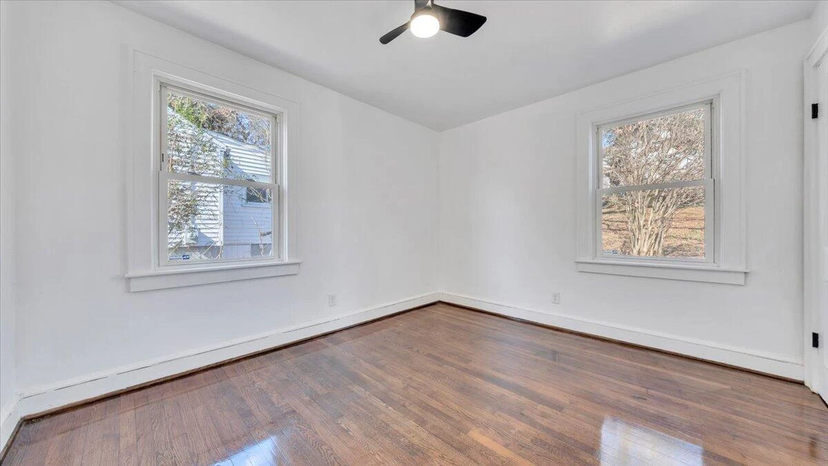 1511 Hanover AVE - Photo 8
