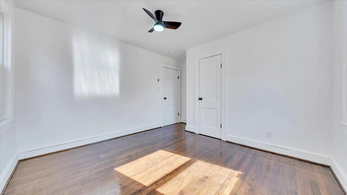 1511 Hanover AVE - Photo 9