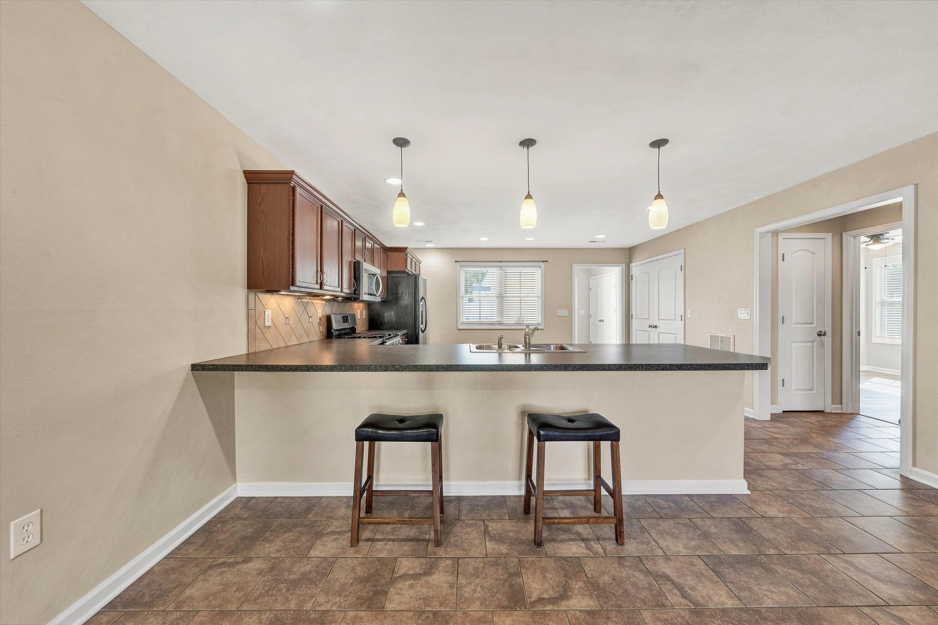 1203 Missouri AVE - Photo 11