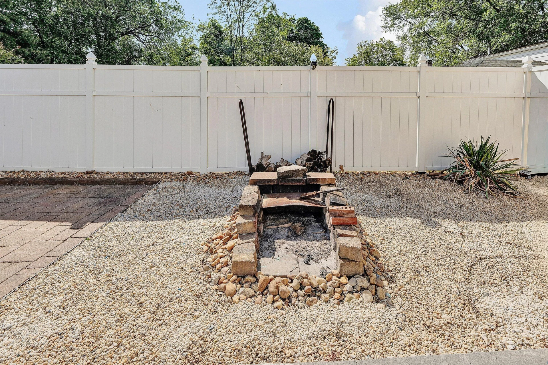 1203 Missouri AVE - Photo 32