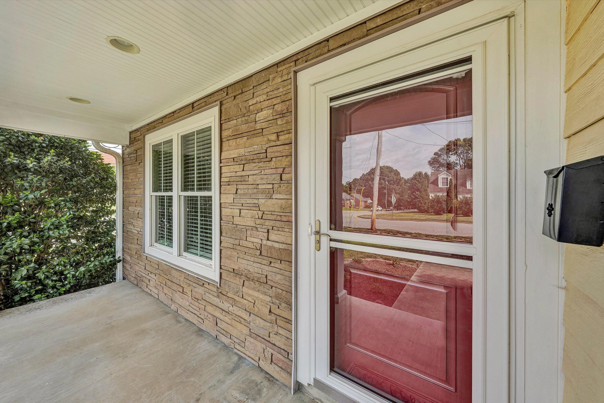 1203 Missouri AVE - Photo 5