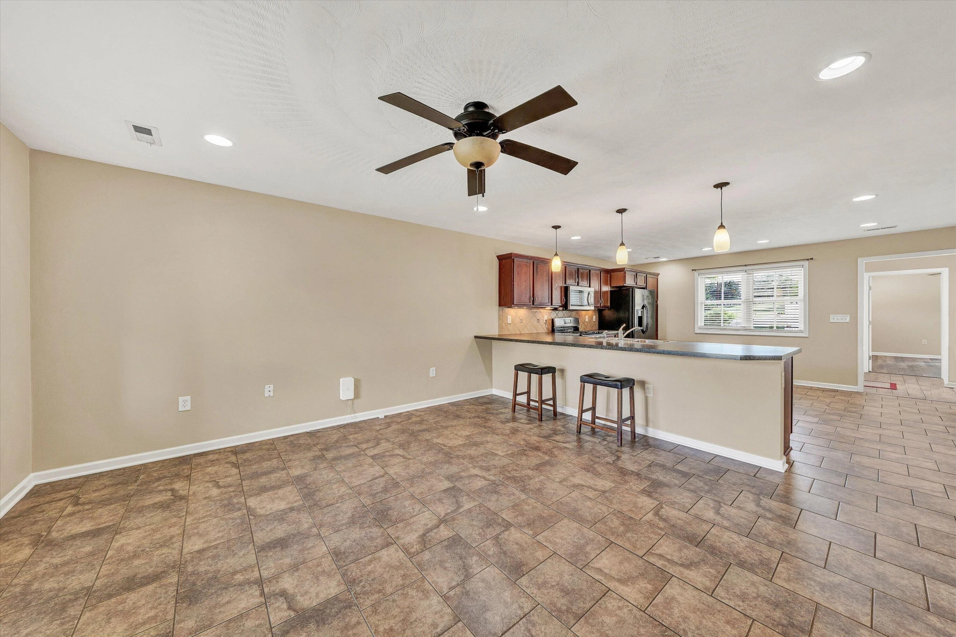 1203 Missouri AVE - Photo 9